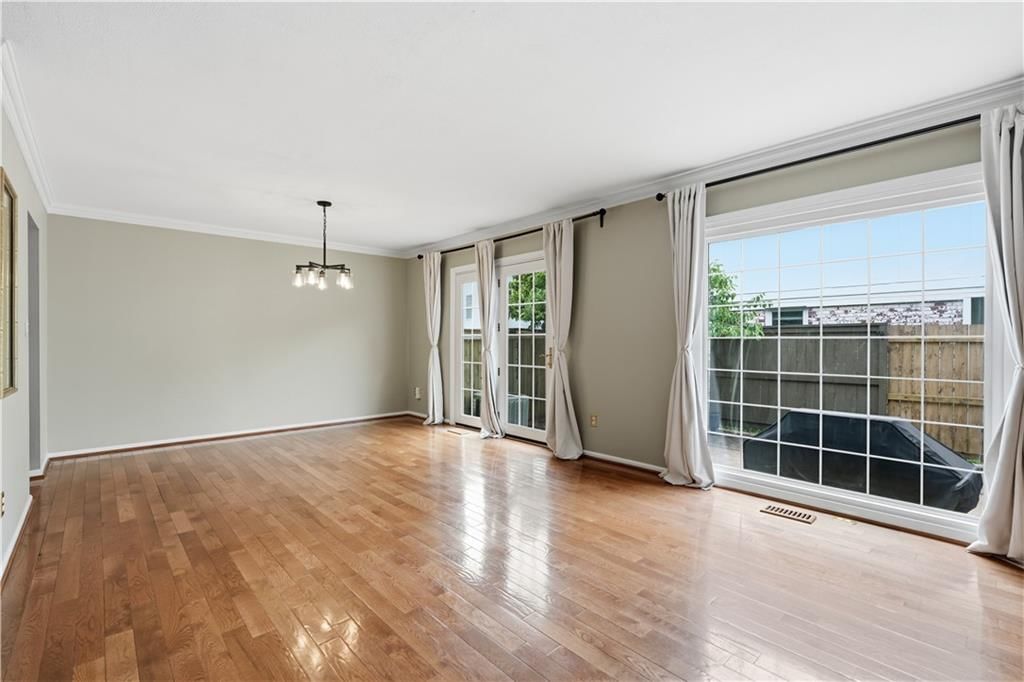 7709 W 102nd Street — photo 13