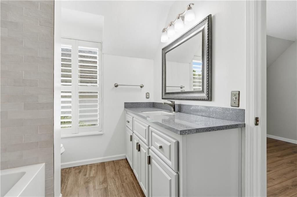 7709 W 102nd Street — photo 22