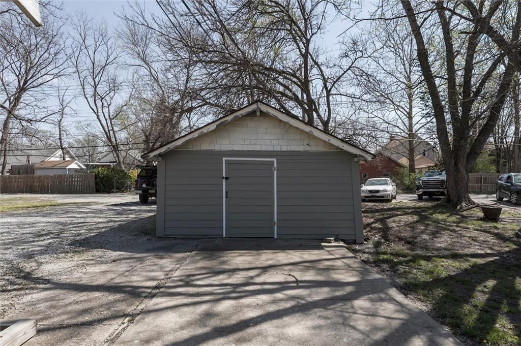 1229 S Main Street — photo 29