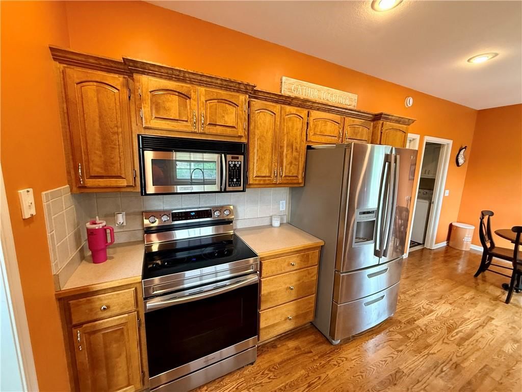 2611 Andrew Court — photo 43