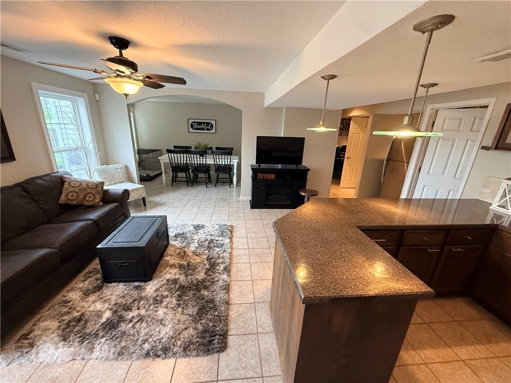 2611 Andrew Court — photo 46