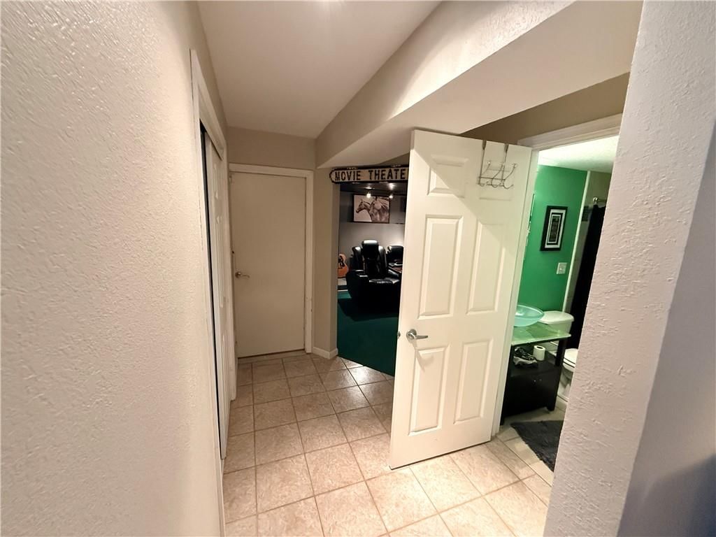 2611 Andrew Court — photo 55