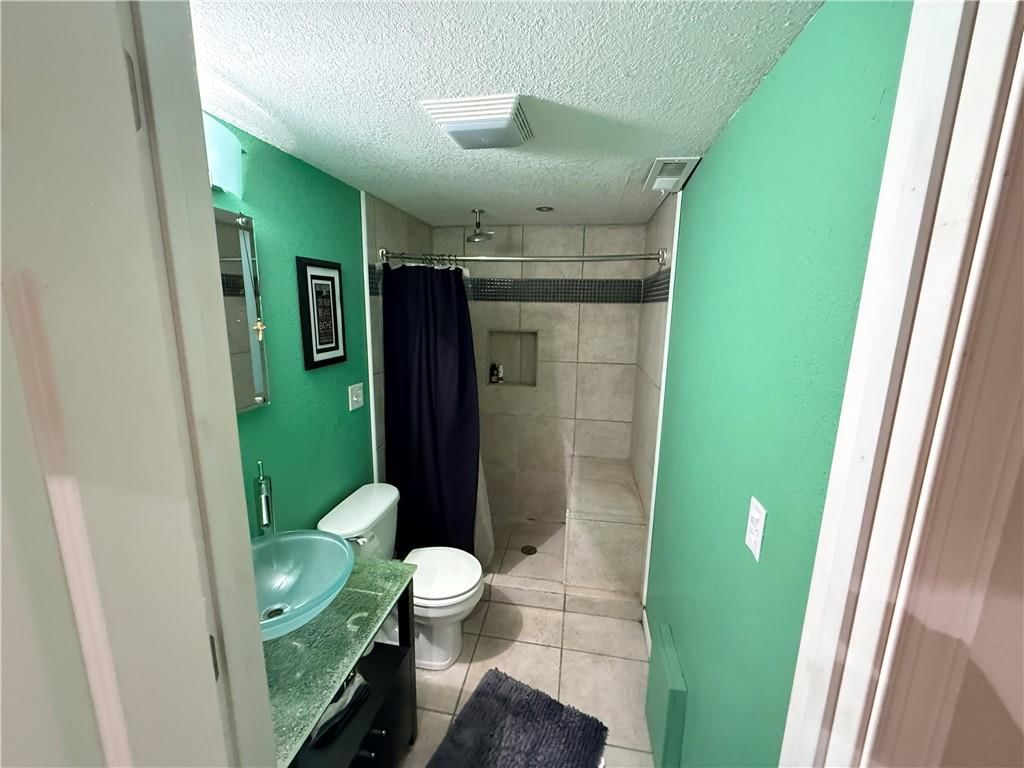 2611 Andrew Court — photo 56