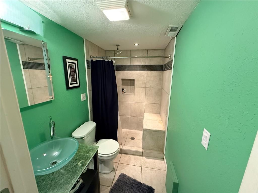 2611 Andrew Court — photo 57