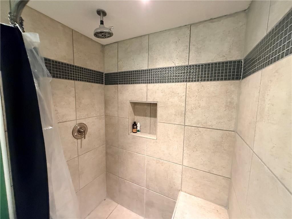 2611 Andrew Court — photo 58