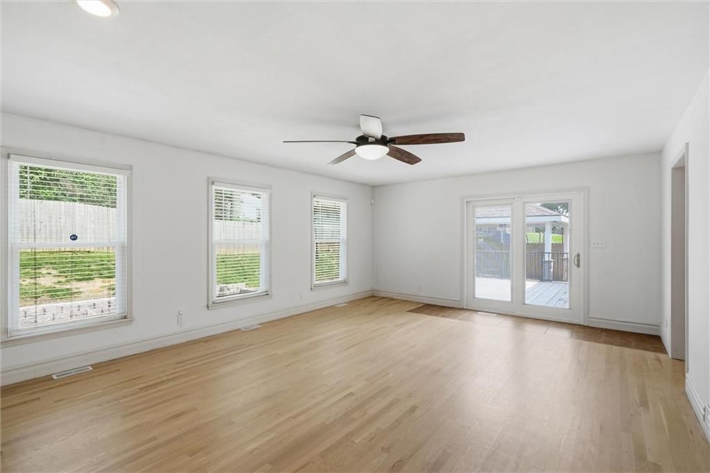 4929 N Cleveland Avenue — photo 26