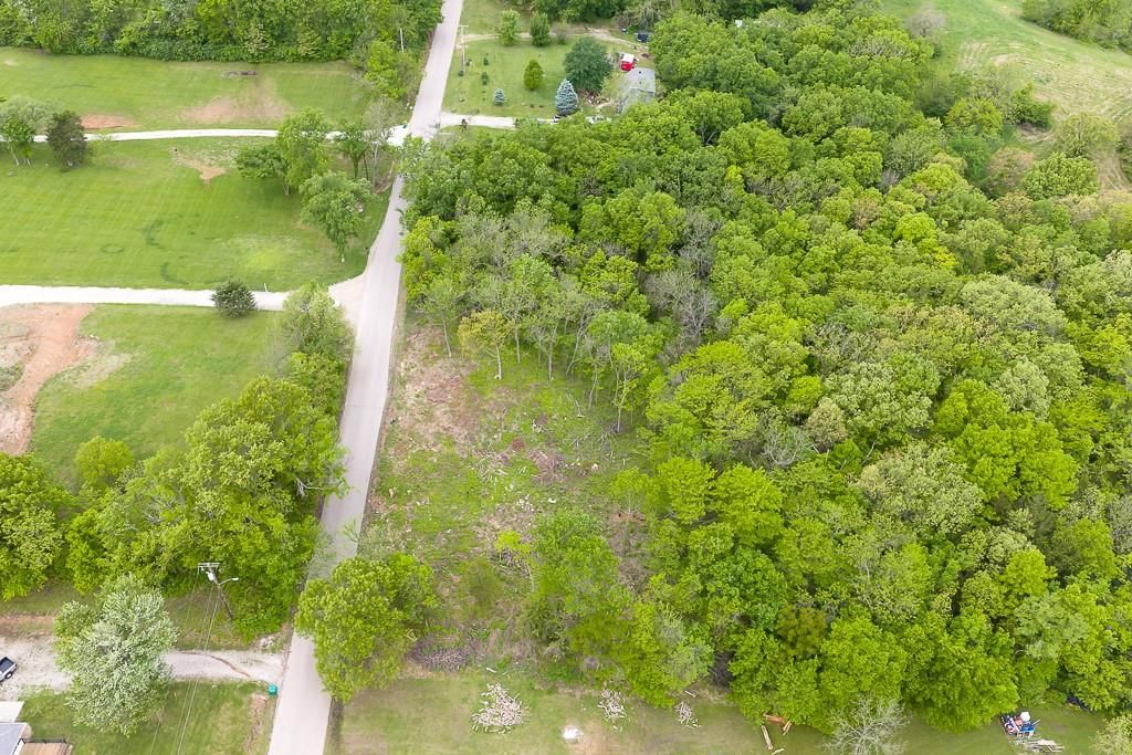 13710 Woodend Road — photo 5