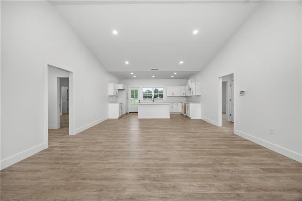 617 Catalpa Street — photo 7