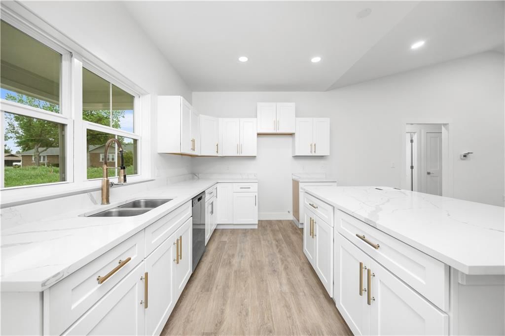 617 Catalpa Street — photo 10