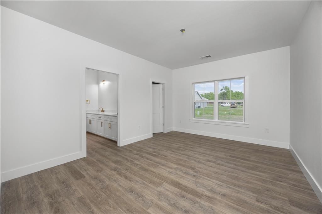 617 Catalpa Street — photo 15