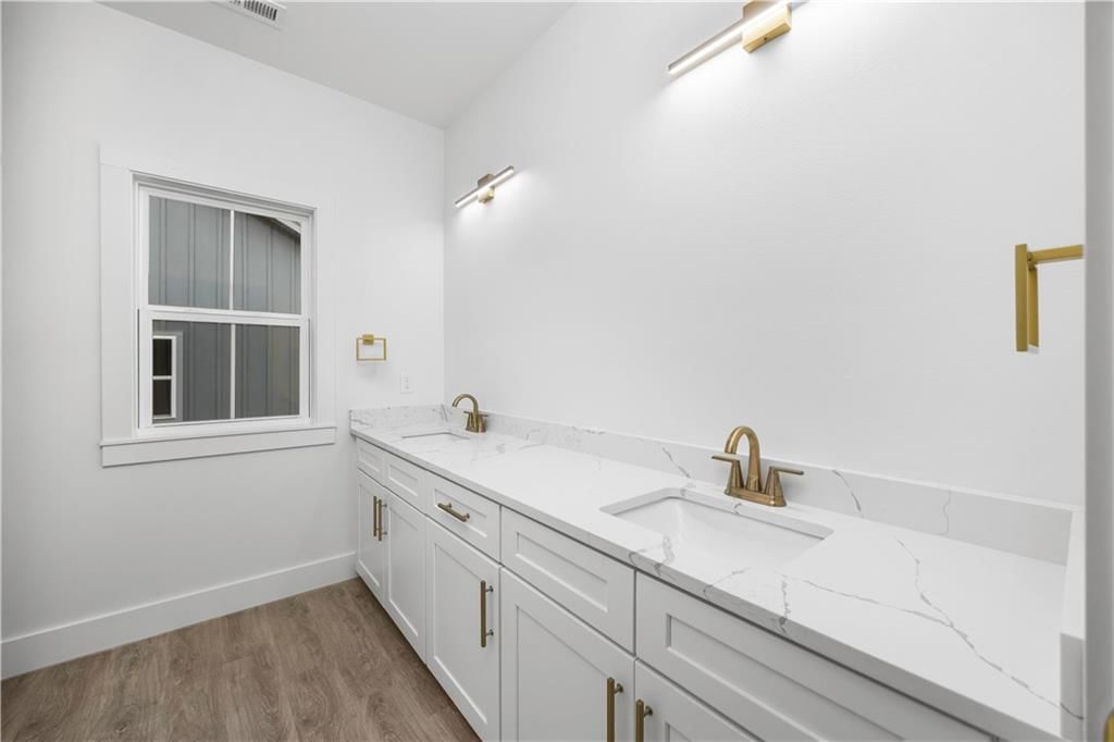 617 Catalpa Street — photo 17