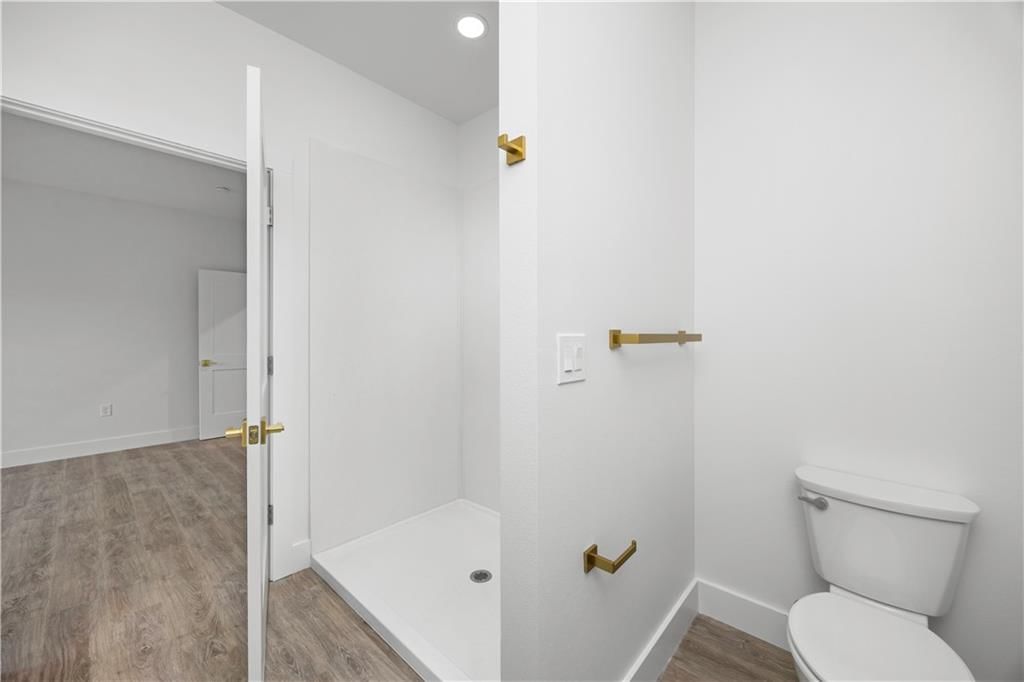 617 Catalpa Street — photo 18