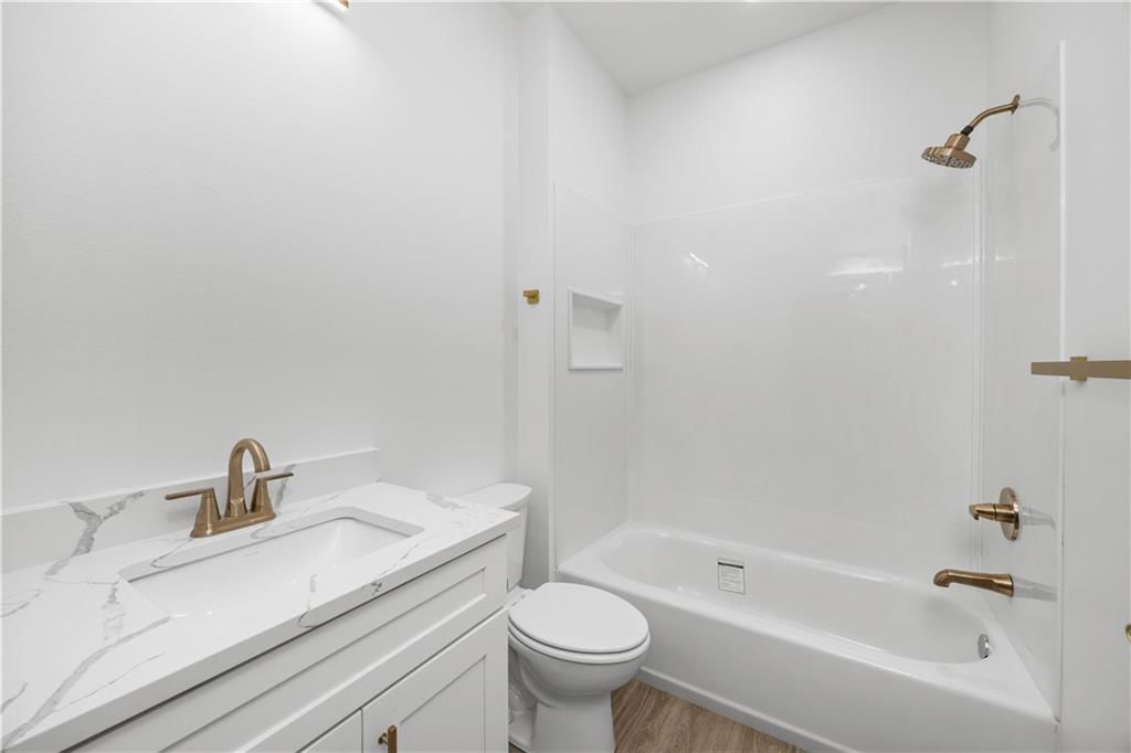 617 Catalpa Street — photo 22
