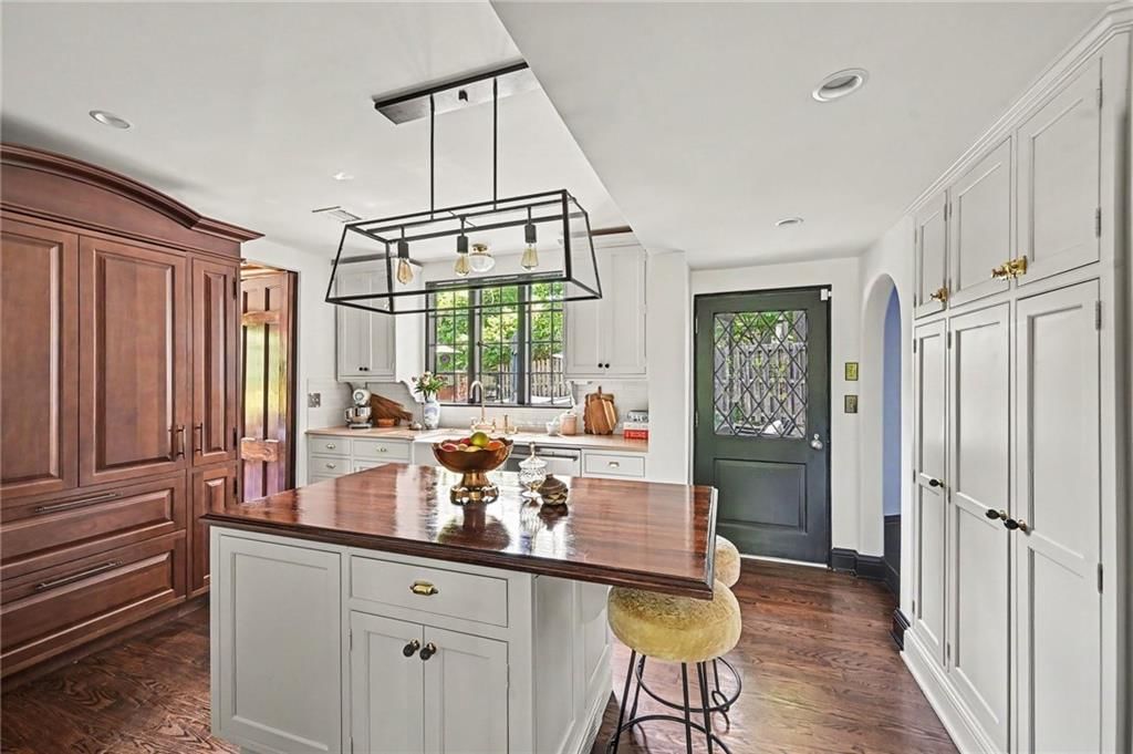 804 W 63rd Street — photo 19
