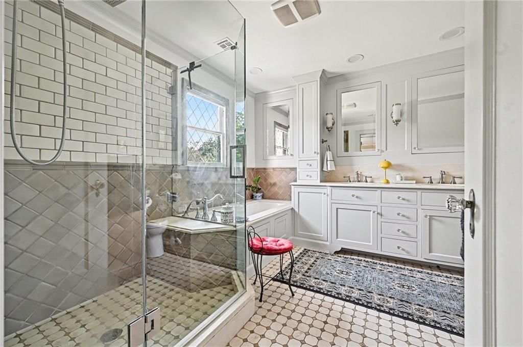 804 W 63rd Street — photo 33