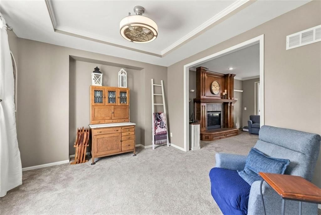 2183 W Elm Street — photo 8