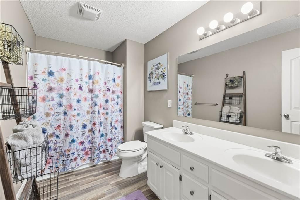 2183 W Elm Street — photo 29