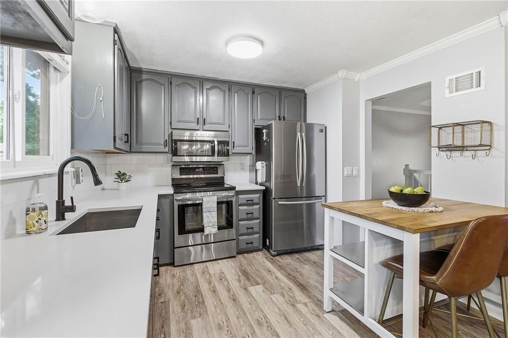 12504 S Summertree Lane — photo 9