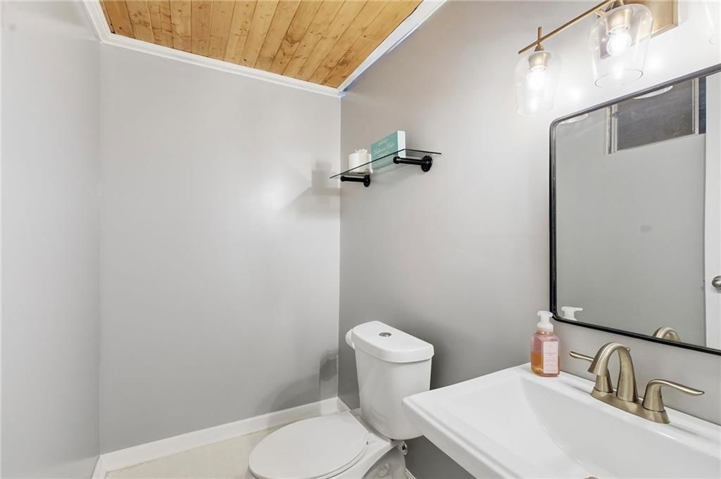12504 S Summertree Lane — photo 25
