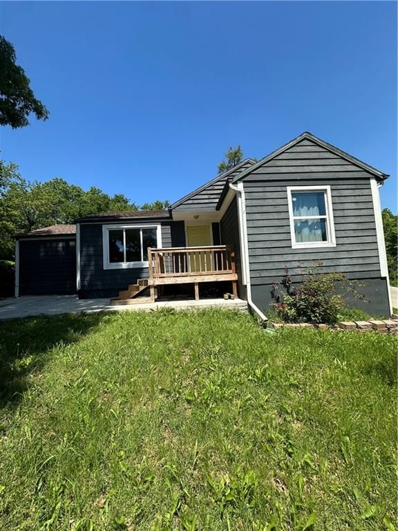 3618 E GREGORY Boulevard — photo 2