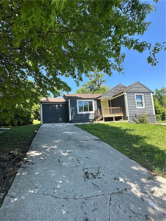 3618 E GREGORY Boulevard — photo 3