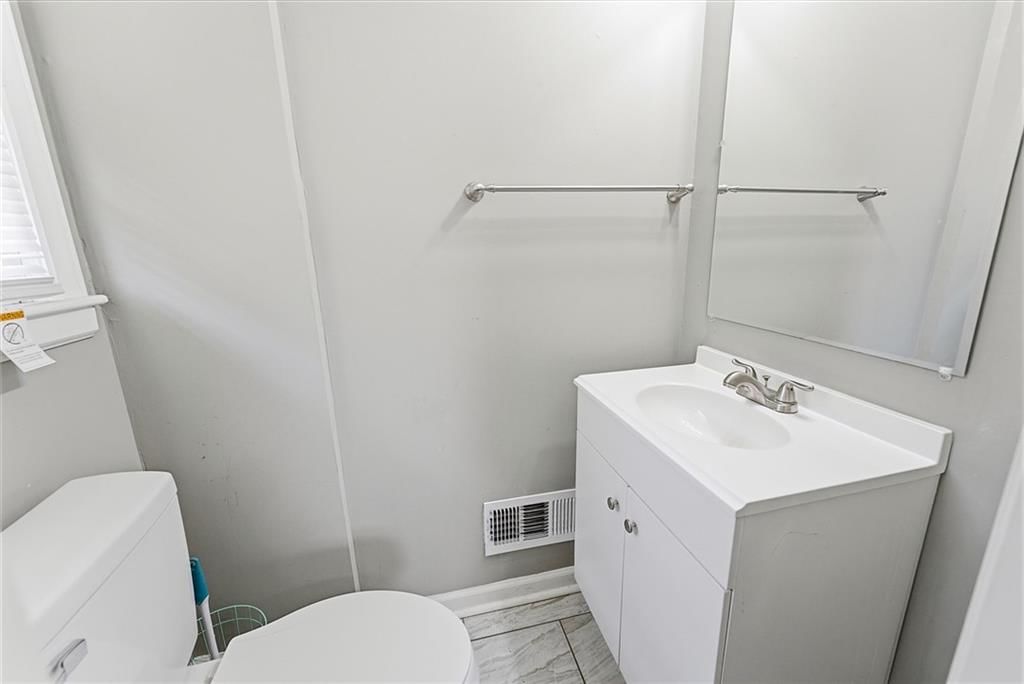 10114 White Avenue — photo 12