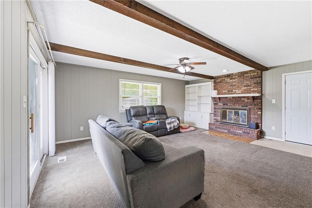 10114 White Avenue — photo 14