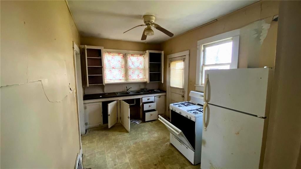 309 E Culton Street — photo 3