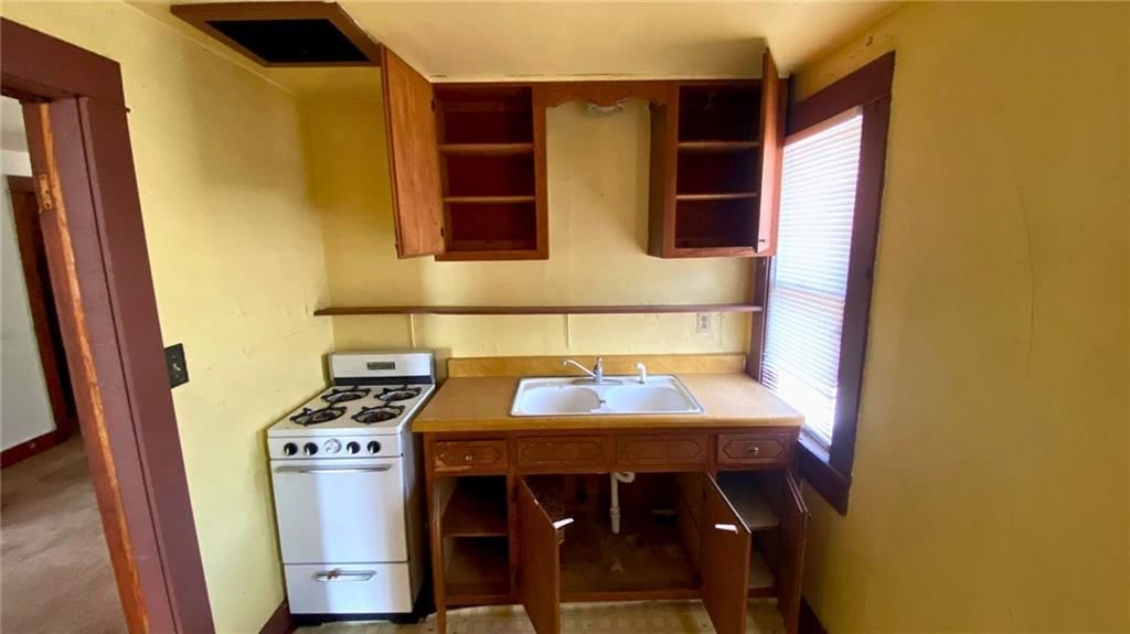 309 E Culton Street — photo 4