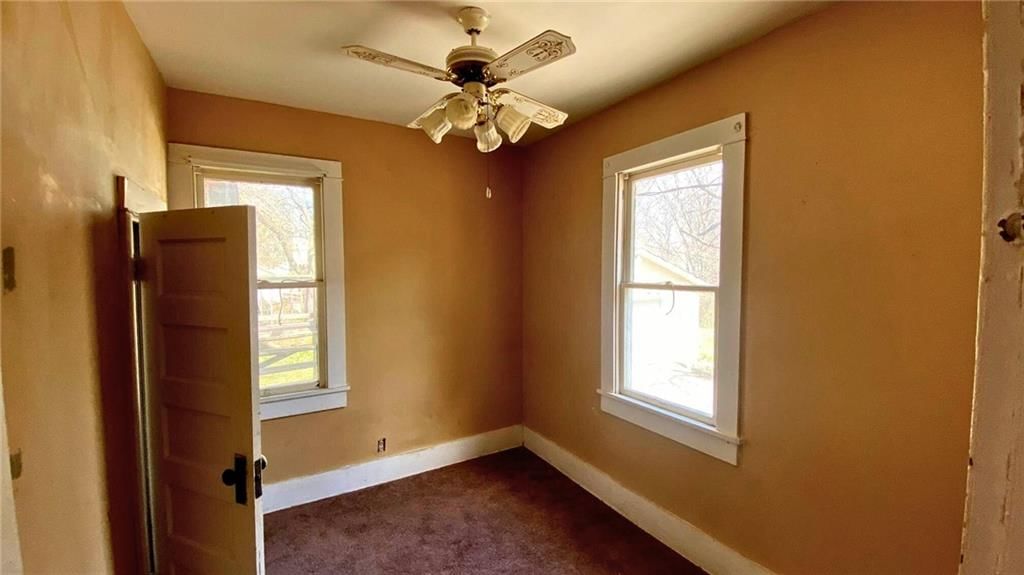 309 E Culton Street — photo 5