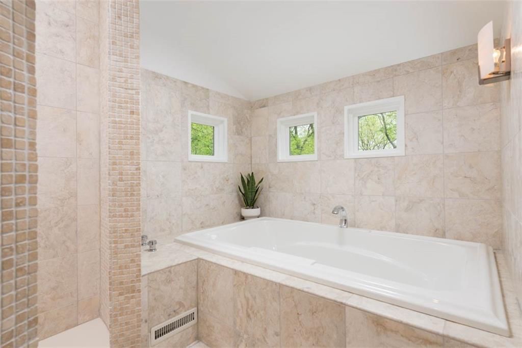 600 NW 41st Street — photo 37