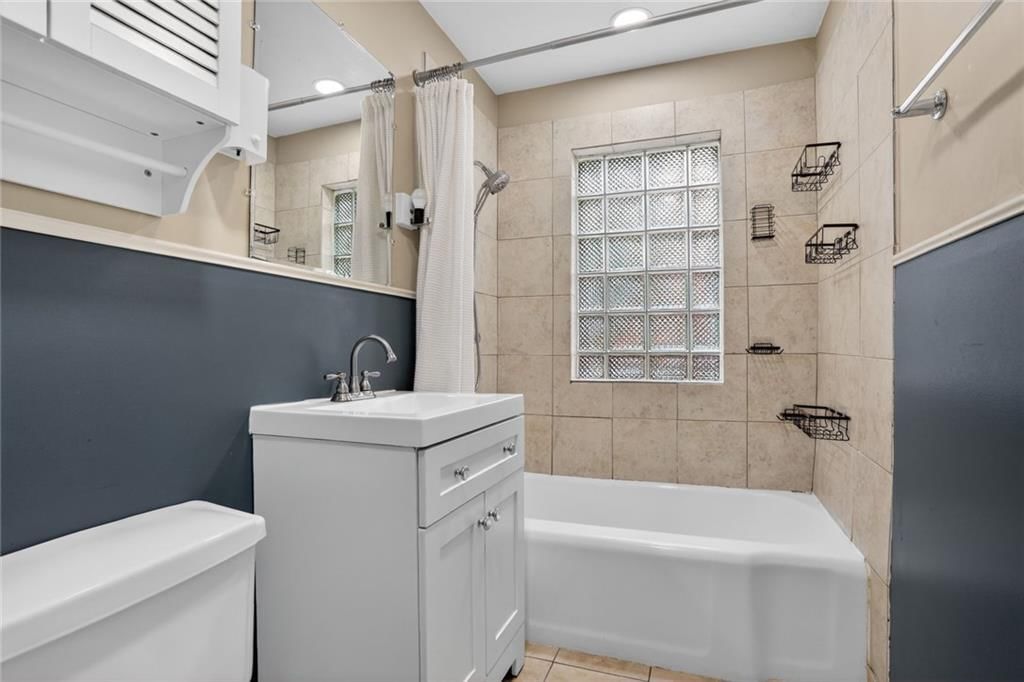 7914 W 60th Street — photo 9