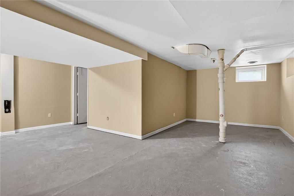 7914 W 60th Street — photo 12