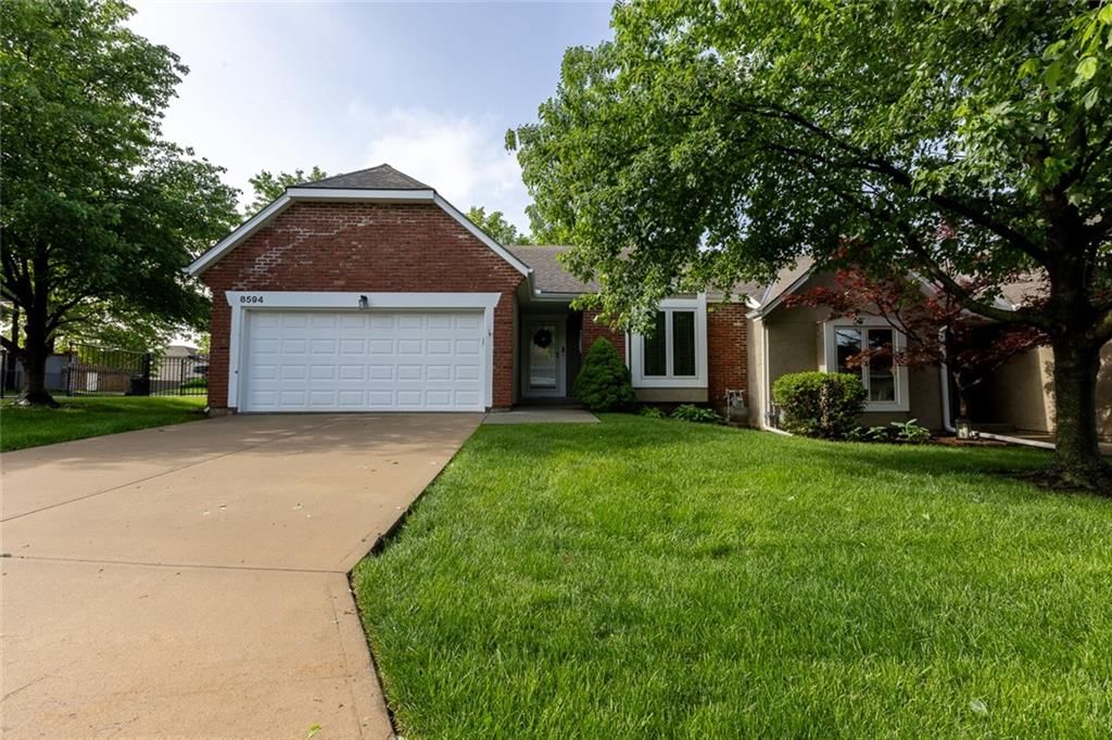 8594 Caenen Lake Court — photo 2