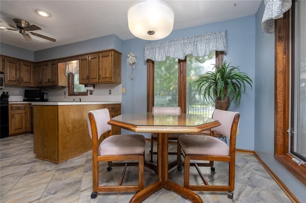 8594 Caenen Lake Court — photo 9