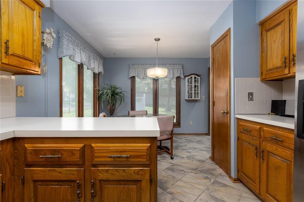 8594 Caenen Lake Court — photo 12