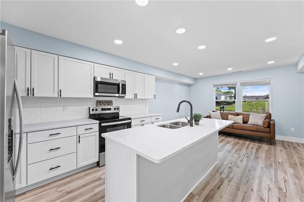213 Red Jacket Street — photo 10