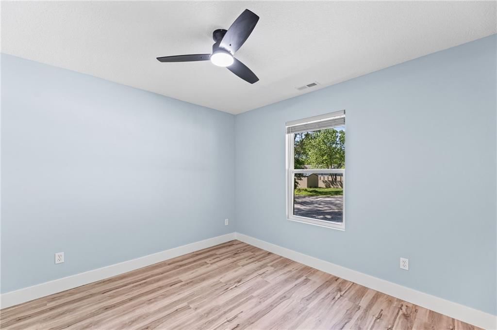 213 Red Jacket Street — photo 15