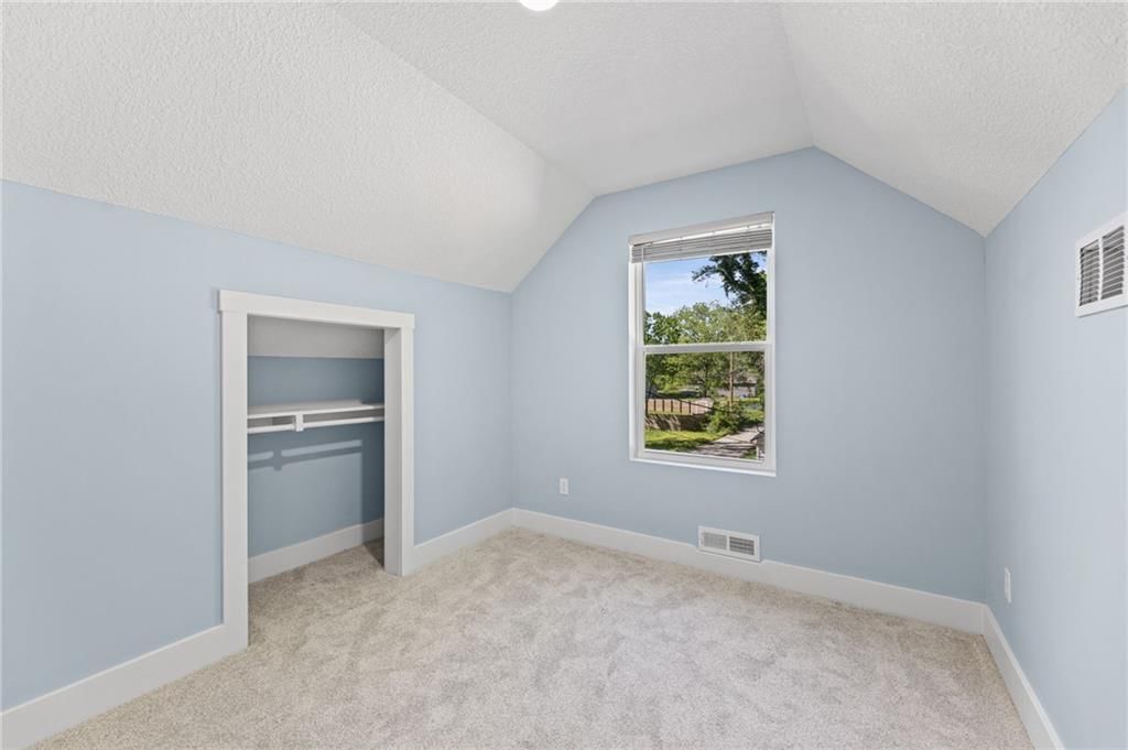 213 Red Jacket Street — photo 21
