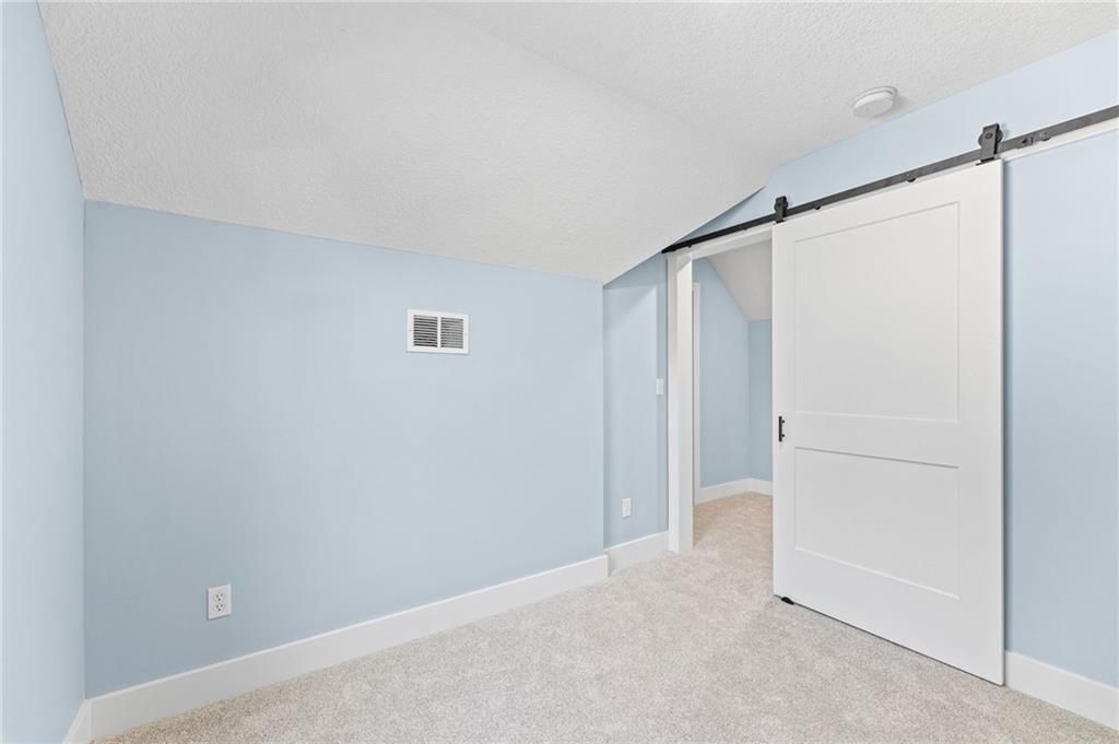 213 Red Jacket Street — photo 22
