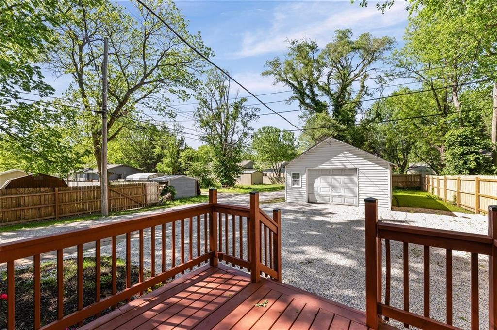 213 Red Jacket Street — photo 26