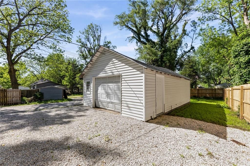213 Red Jacket Street — photo 27