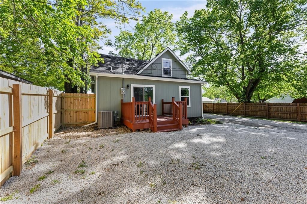 213 Red Jacket Street — photo 30