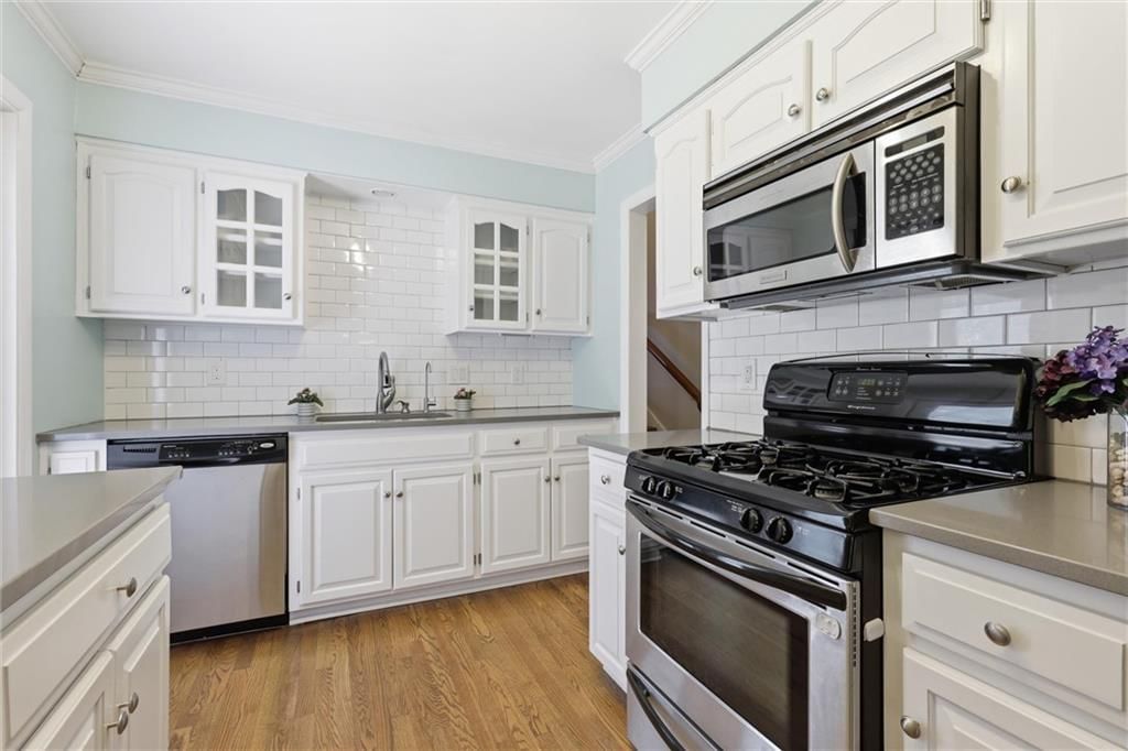 306 W 114th Street — photo 11