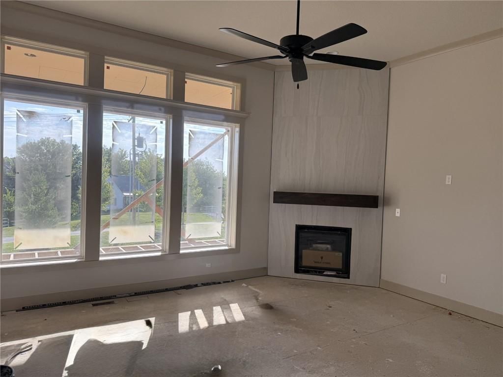 9009 N Poplar Avenue, Kansas City, MO