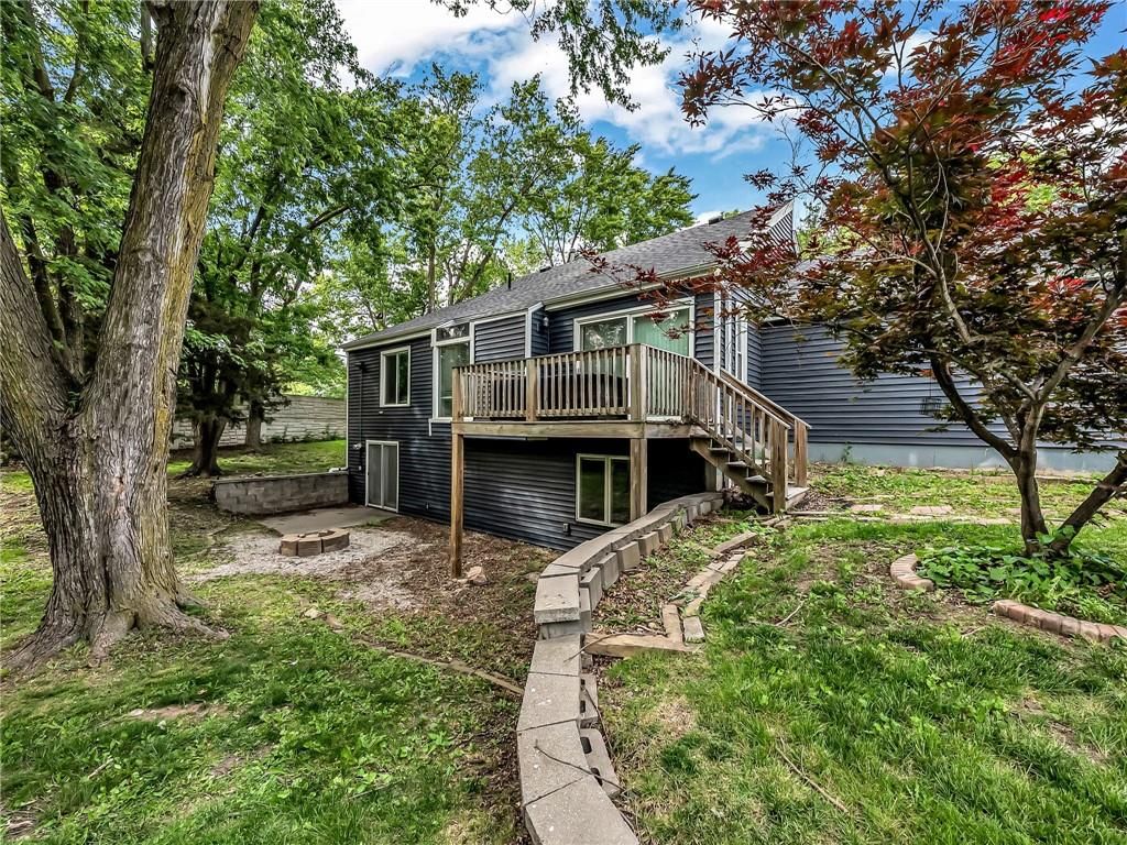 10078 N LOCUST Street — photo 26