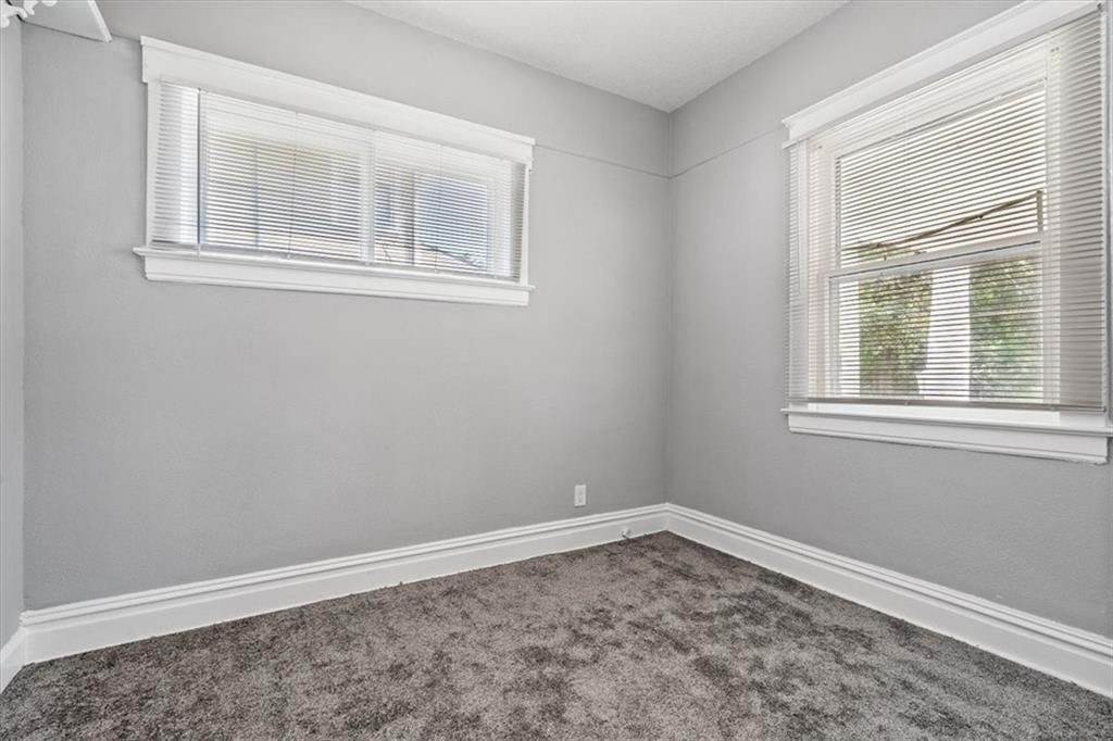 920 S Main Avenue — photo 11