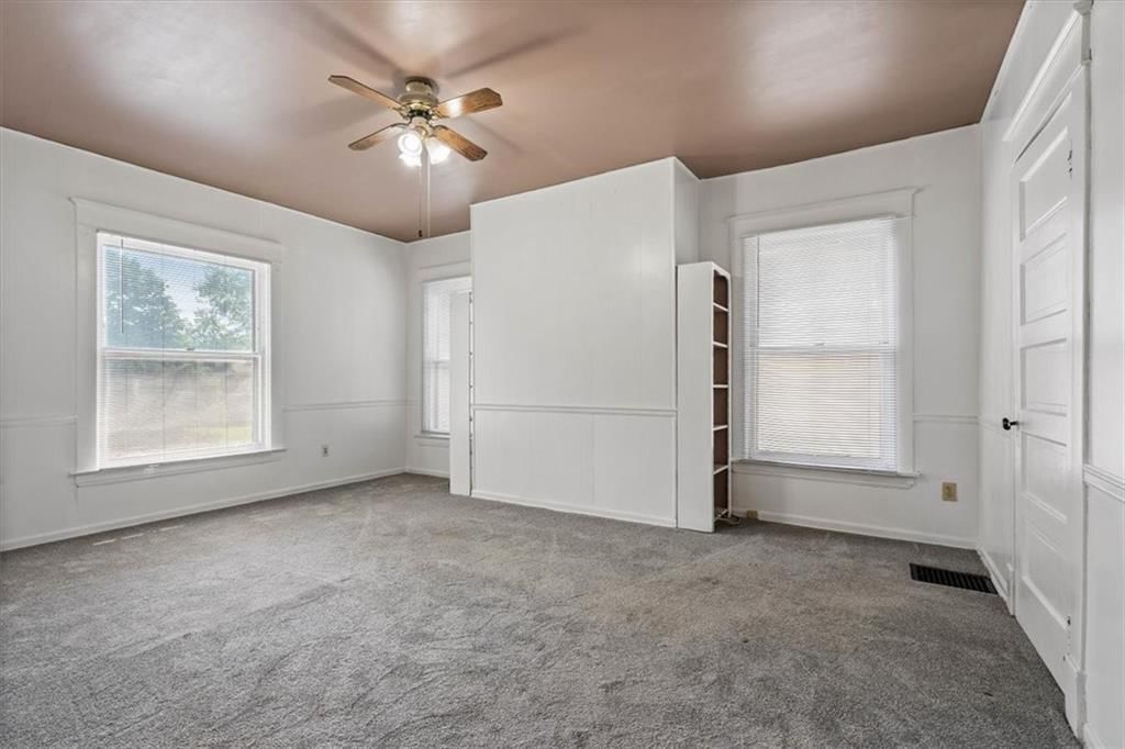 920 S Main Avenue — photo 14
