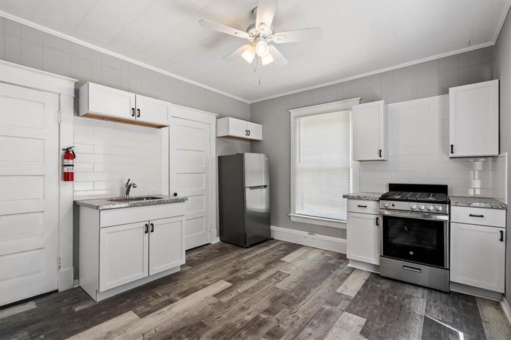 920 S Main Avenue — photo 17