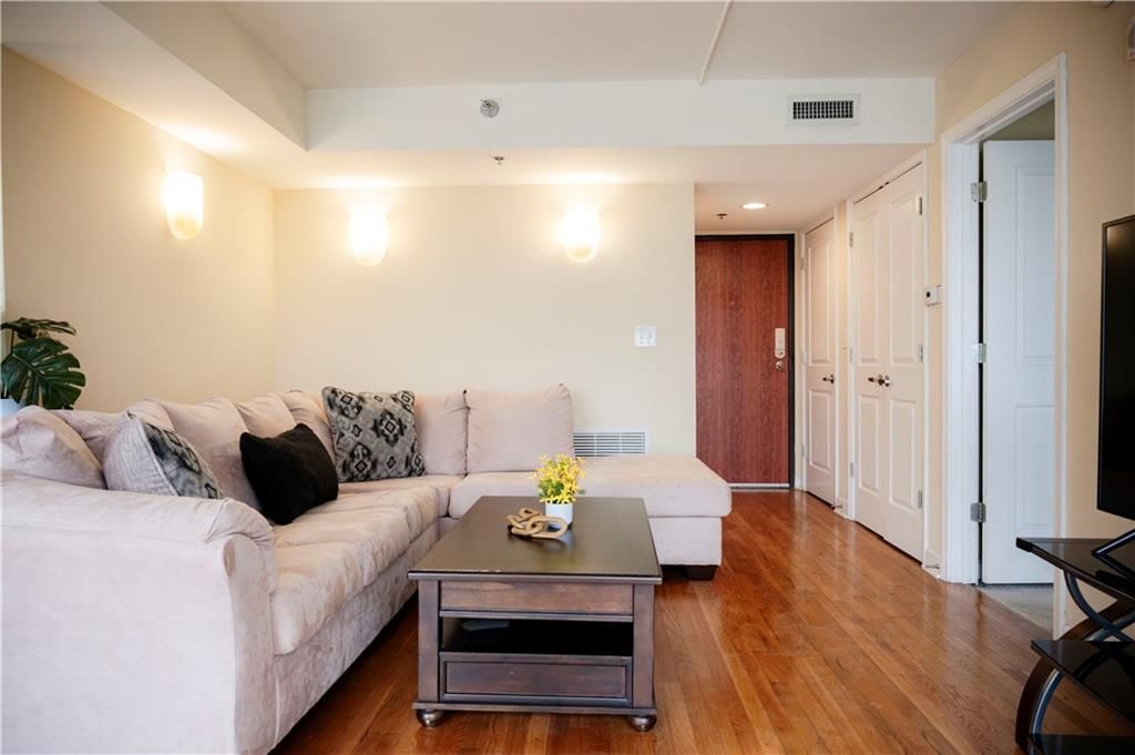 600 E Admiral Boulevard — photo 15